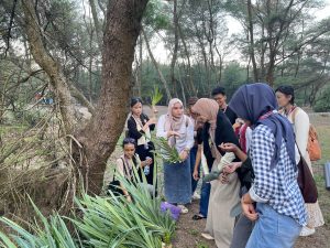 voluntiiran-tanam-pandan-24-300x225